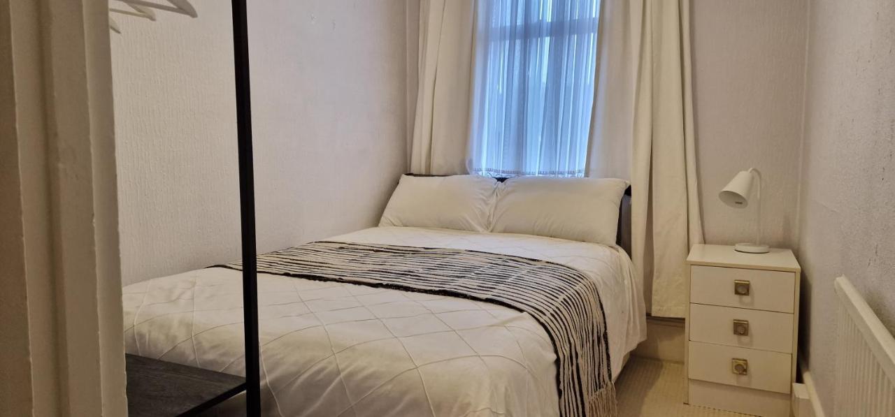 Inviting You To Your Home From Home 10 Minutes From Stratford Westfield Londres Extérieur photo